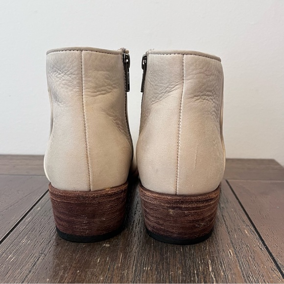 Frye Carson Piping Booties Womens size 8 - Picture 8 of 11